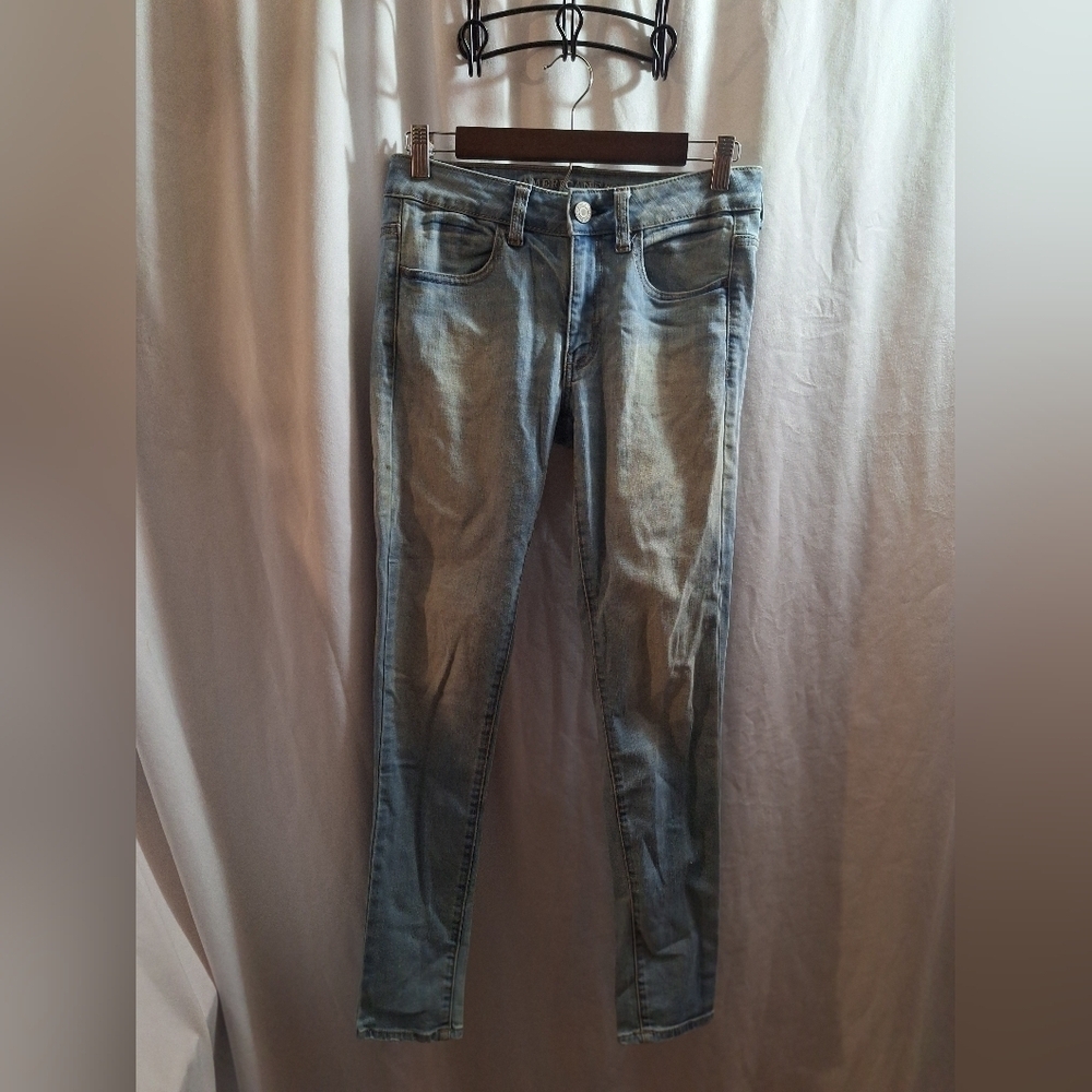 American Eagle Light Wash Jeggings Super Stretch Size 6